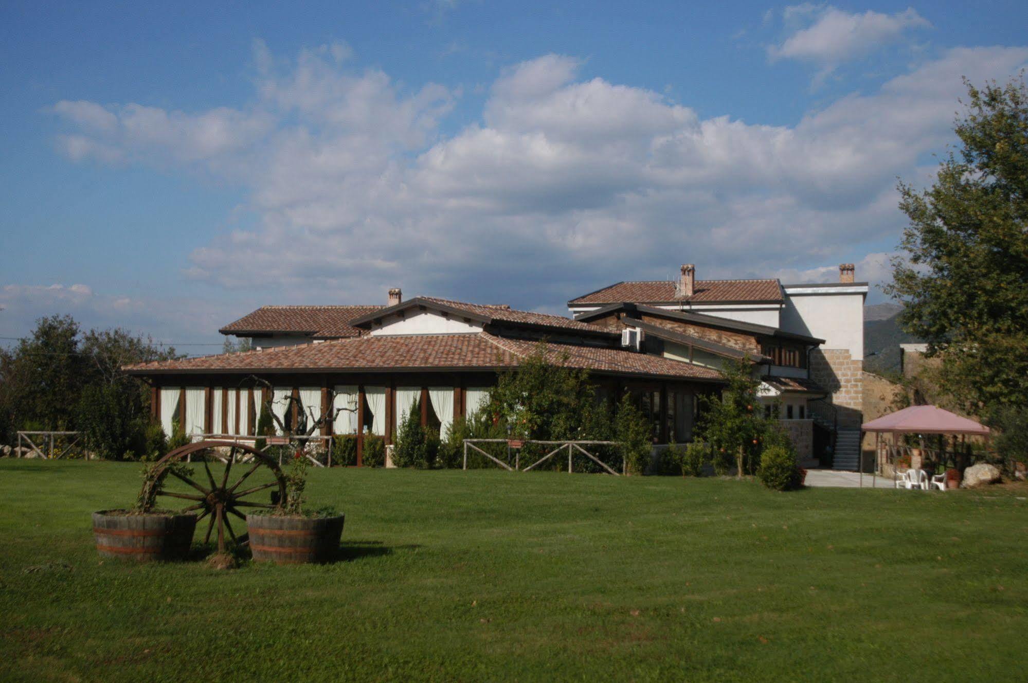 Borgo Patierno Guest House Conca della Campania Eksteriør bilde