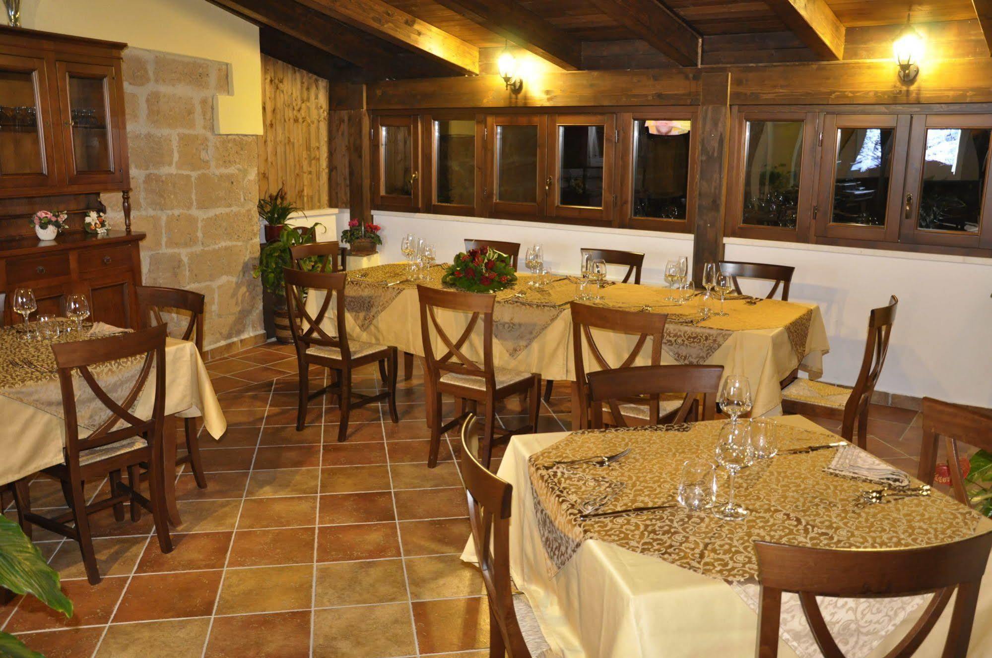 Borgo Patierno Guest House Conca della Campania Eksteriør bilde